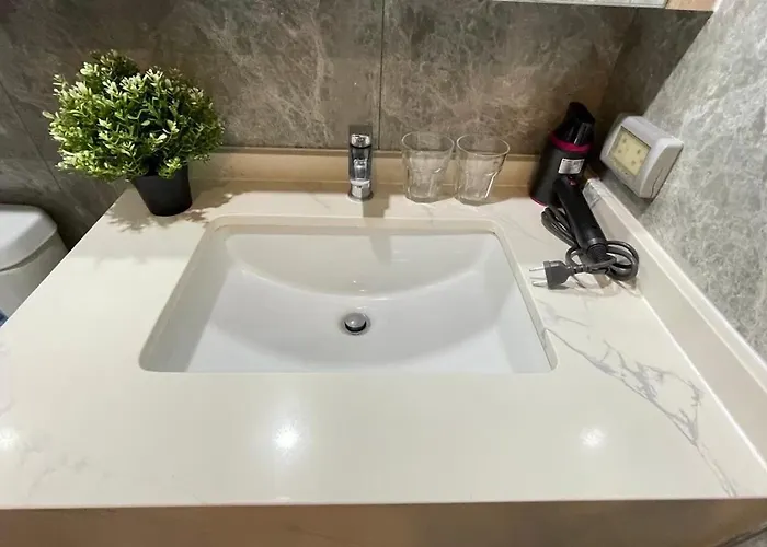 Apartment 曼谷繁华地区公寓 免费上网 家居家电齐全 Bangkok