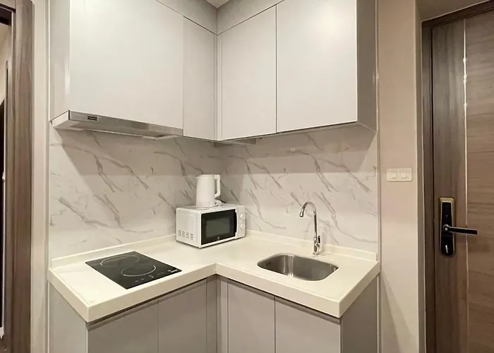 Apartment 曼谷繁华地区公寓 免费上网 家居家电齐全 Bangkok