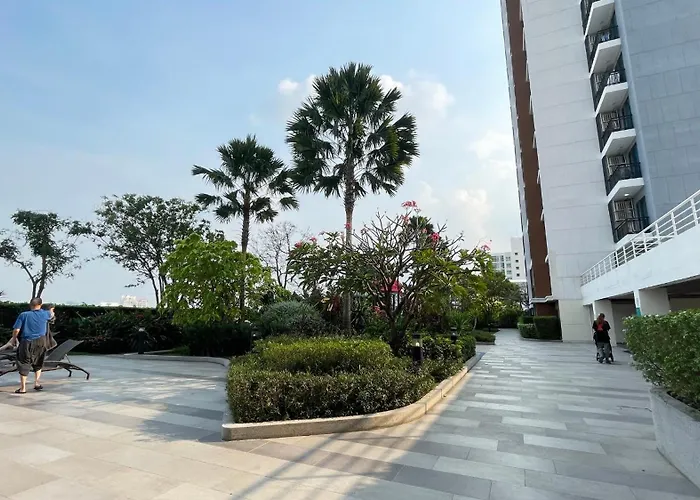 曼谷繁华地区公寓 免费上网 家居家电齐全 Apartment *