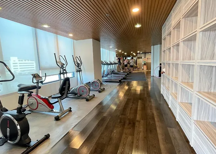 Apartment 曼谷繁华地区公寓 免费上网 家居家电齐全 *