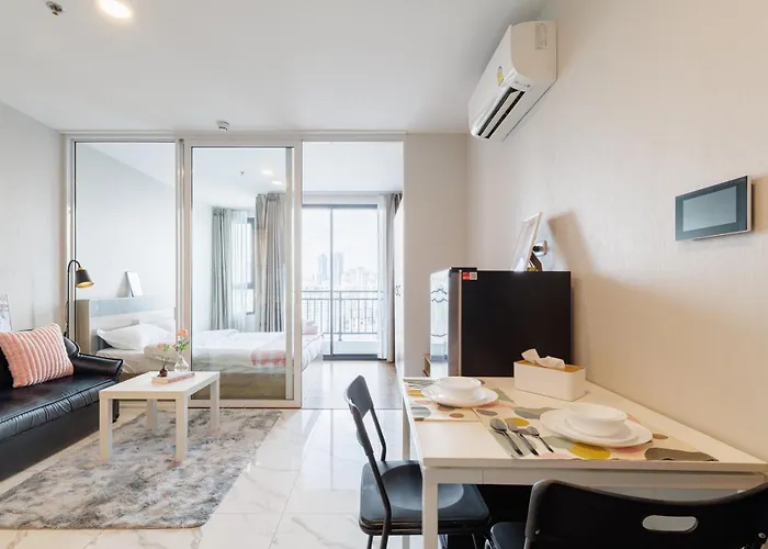曼谷繁华地区公寓 免费上网 家居家电齐全 Apartment *