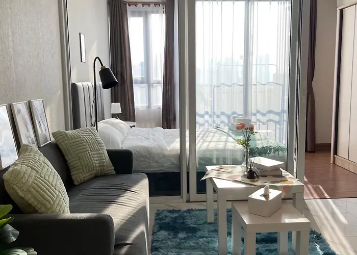 曼谷繁华地区公寓 免费上网 家居家电齐全 Apartment *