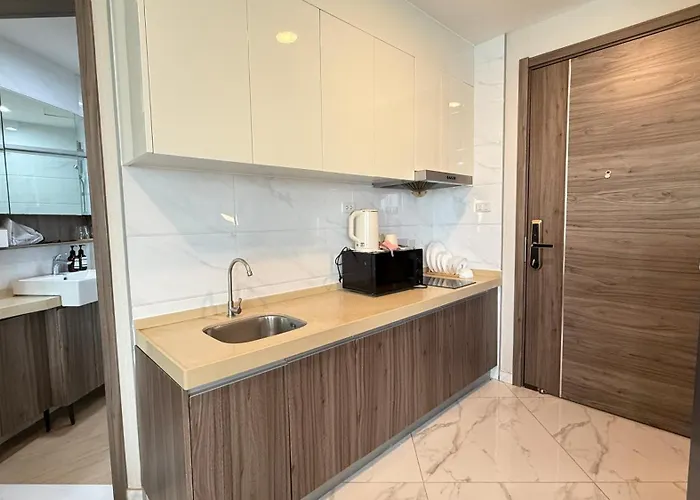 曼谷繁华地区公寓 免费上网 家居家电齐全 Apartment Bangkok