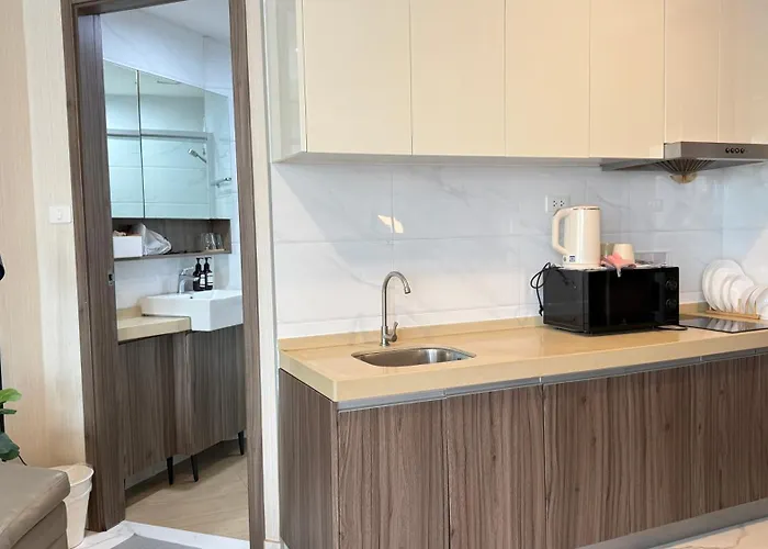 Apartment 曼谷繁华地区公寓 免费上网 家居家电齐全 Bangkok