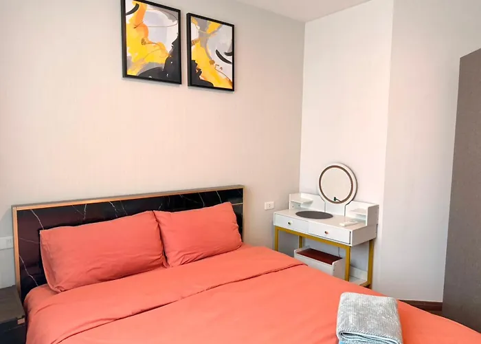 Apartment 曼谷繁华地区公寓 免费上网 家居家电齐全 *