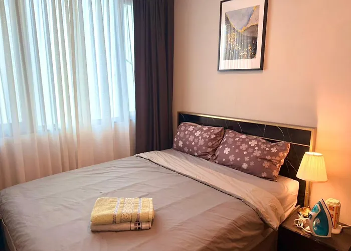 Apartment 曼谷繁华地区公寓 免费上网 家居家电齐全 *