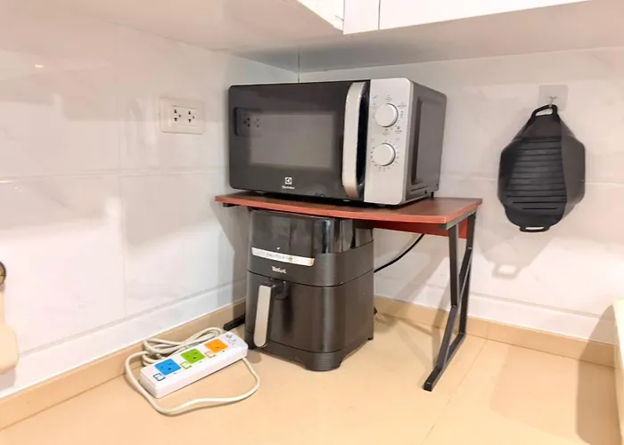 曼谷繁华地区公寓 免费上网 家居家电齐全 Apartment
