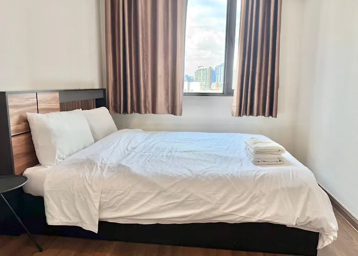 曼谷繁华地区公寓 免费上网 家居家电齐全 Apartment *