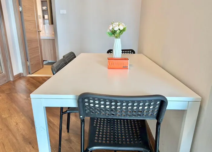 曼谷繁华地区公寓 免费上网 家居家电齐全 Apartment *