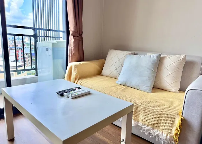 曼谷繁华地区公寓 免费上网 家居家电齐全 Apartment *